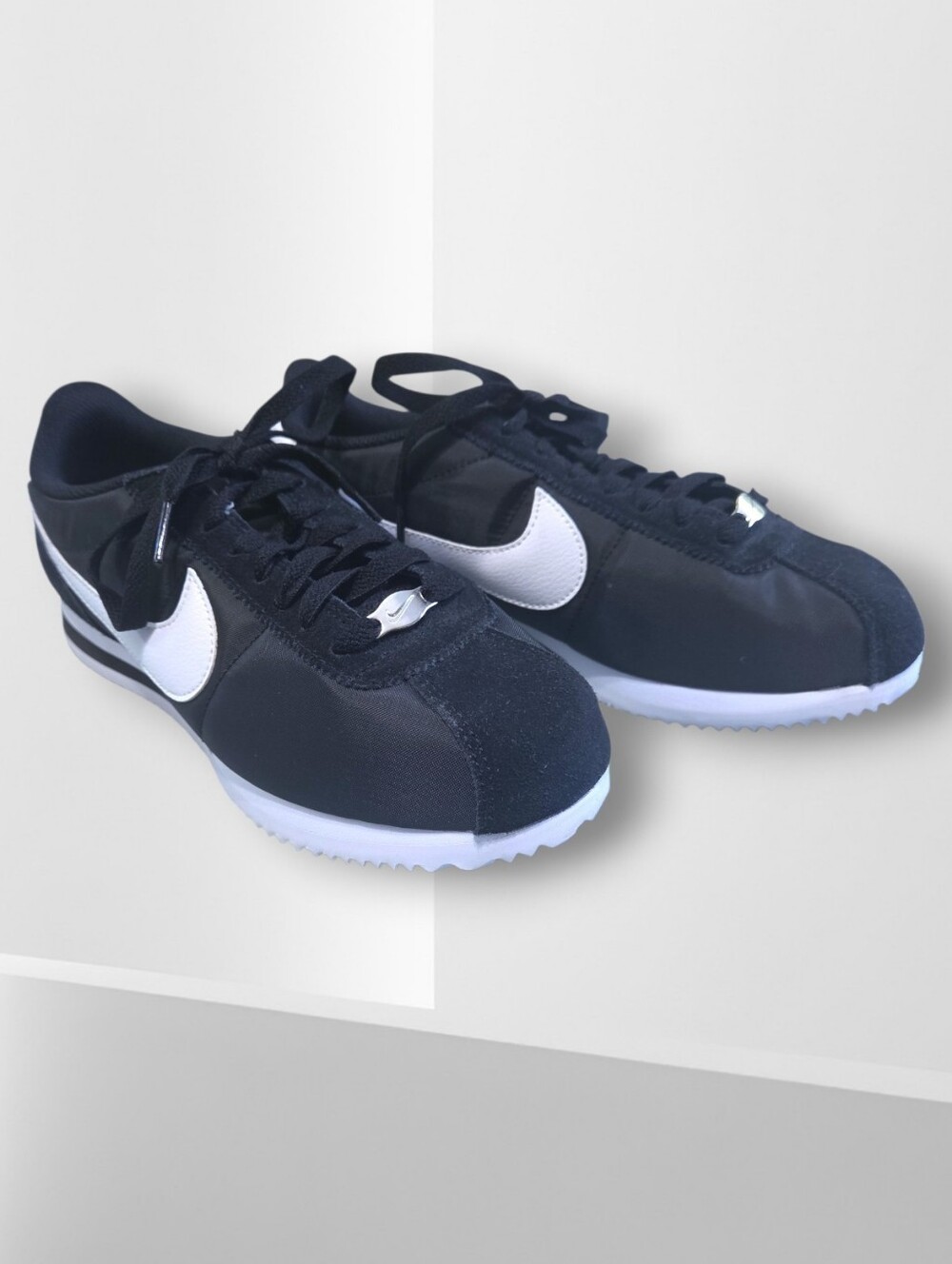 Nike Cortez Textile Sneakers Black/White Women’s Size 9 No Insoles Casual